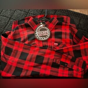 Dixxon Flannel Company Miklo Long Sleeve
Plaid Red